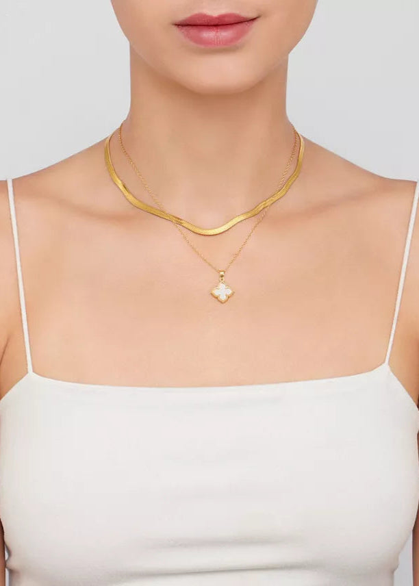 Julia Capri 16-18" Adjustable 14K Gold Plated Flower Imitation Mother of Pearl Necklace