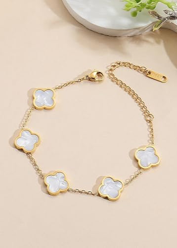 Julia Capri Classic White Clover Bracelet