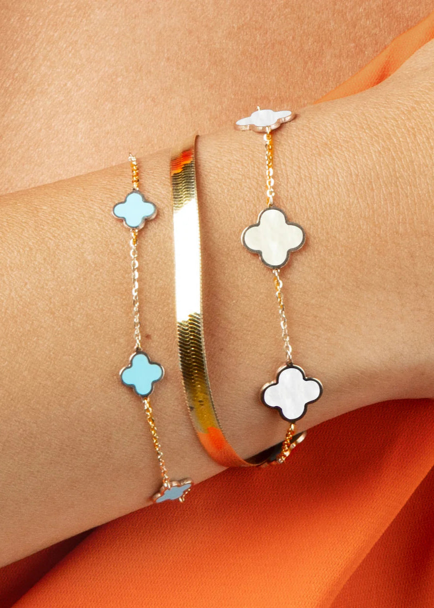 Julia Capri Classic White Clover Bracelet